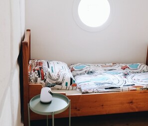 Zweibettzimmer, 20qm, mit Gemeinschaftsküche/-bad, max. 3 Personen