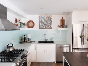 Gourmet kitchen, provisioned with everything you will need!