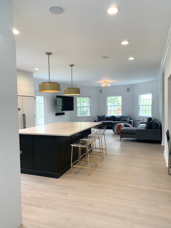 kitchen/family room