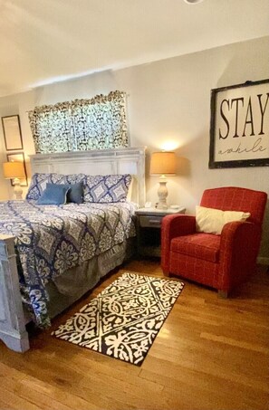 King bed w/ heated mattress pad 