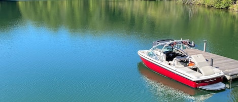 Deep water dock with boat access on both sides.  BOAT NOT INCLUDED WITH RENTAL