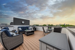 Roof top Deck with seating and dining options