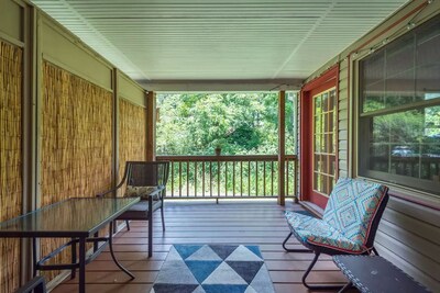 Haw Creek Hideaway - Minutes From Downtown