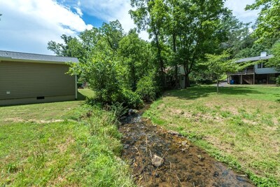 Haw Creek Hideaway - Minutes From Downtown