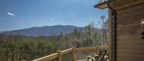 Enjoy a wonderful view of the mountains from the front deck!