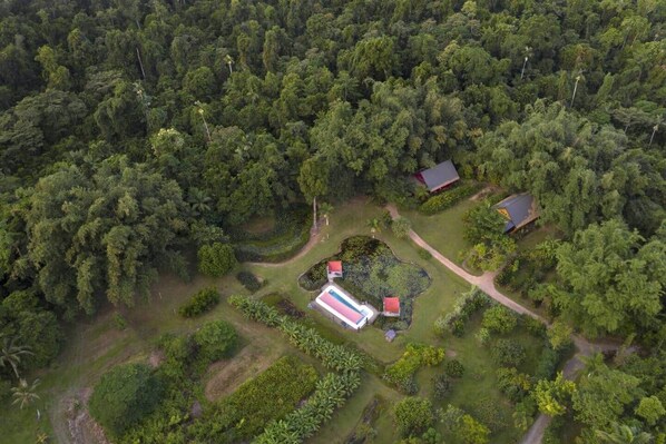 Lillypads Yellow Cottage - Birds eye view of the property