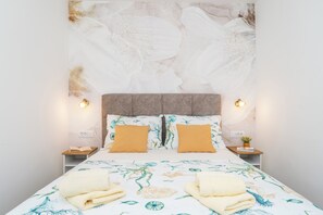 Double bed 160x200 cm