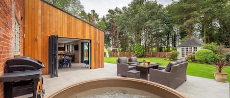 Hot Tub & Patio