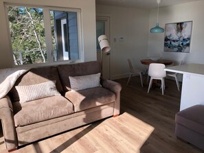 Living room; Garry oaks in background