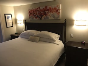 Guest Suite - Bedroom