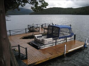 Pontoon boat comes with rental