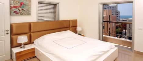 Master Bedroom with bath and shower Balcony and Sea view