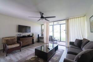 Living Room, Furniture, Indoors, Couch, Coffee Table