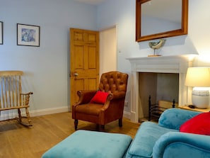 Sitting area | Oxtoby’s Downstairs - Oxtoby’s Cottages York, York