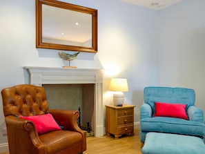 Sitting area | Oxtoby’s Downstairs - Oxtoby’s Cottages York, York