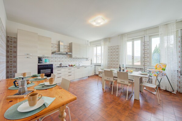 Kitchen and dining area