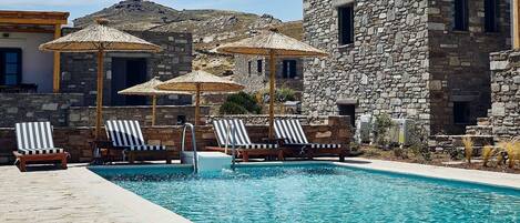 Platinum Paros Villa | Villa Tourkouaz | 2 Bedrooms | Sea Views | Naoussa