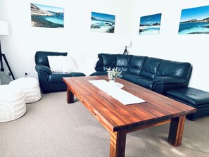 Lounge room/sitting room