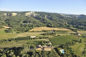 La Grande Bastide Rustrel - En face du Colorado Provençal