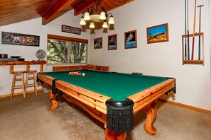 Spielezimmer