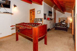 Spielezimmer