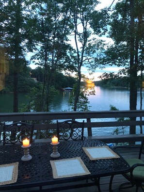 Romantic dinner or a sunset cruise