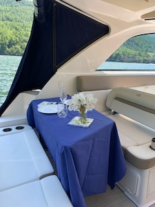 "Pelican" Lake George Luxury Fully Loaded 37' Cruiser Yacht Day or Overnight Use