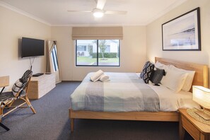 bedroom1