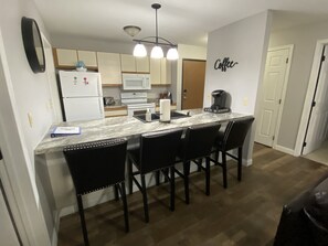 Kitchen/dining area