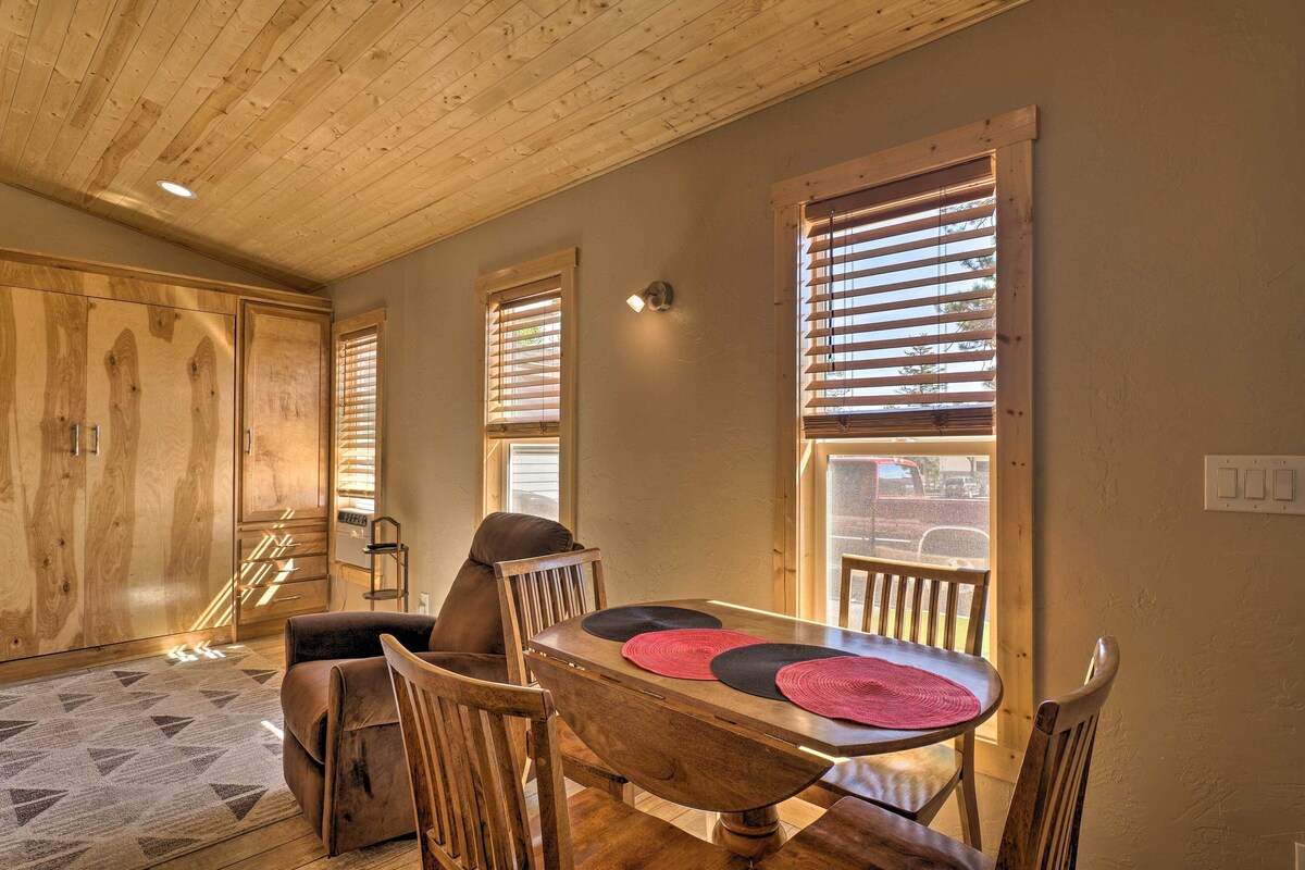 Mountain Cabin, Walk to Dining/Memorial Park!