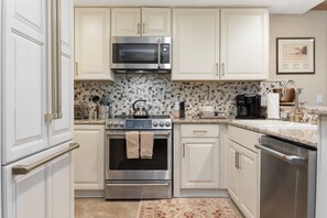 Gorgeous Newly Renovated Kitchen with high end stainless steel appliances