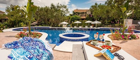 Exclusive Zante Villa | Villa Atzardo | Pool | Beautiful Gardens | 3 BDR | Tragaki