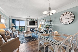 Sea Mark Towers 805 Living Area