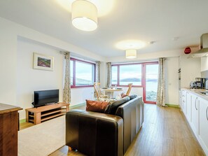 Open plan living space | Riof Bay - Riof Cottages, Reef, Isle of Lewis