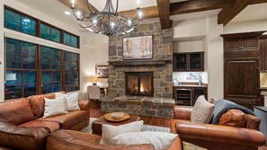 The Slopeside Sanctuary (7904)