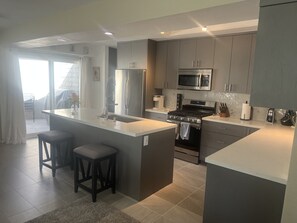Open Kitchen Floor Plan - Renovated 2022