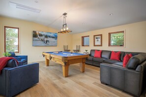 Upper level living & game room