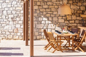Wonderful dining area for culinary delicacies.