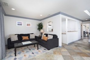 Family room and kitchen large open floor plan. Central air conditioning!