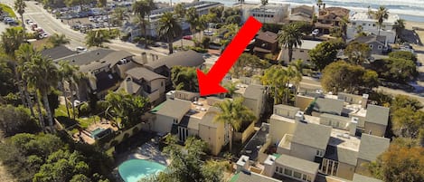 Best location Del Mar Beach Colony walk to all! Across the street from the beach