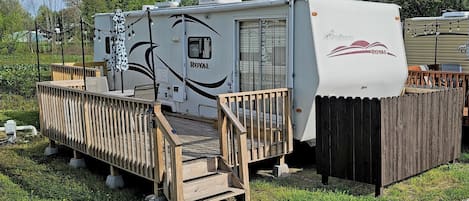 1 BR, 1 BA  RV Lakefront accommodations for your next getaway.