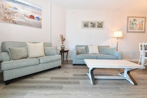 The Palms of Destin 1209 - Living Area