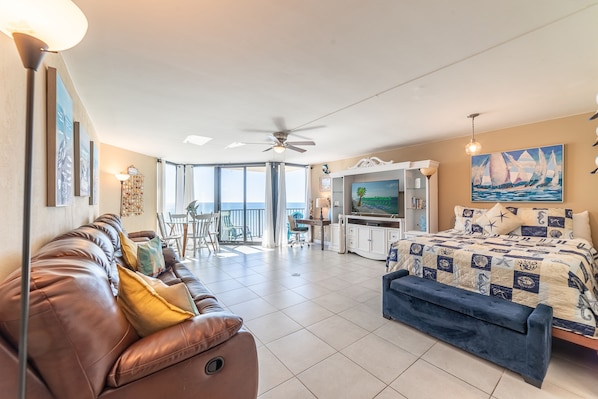 Welcome to Humphries Hideaway, Sunbird 1204W. What a view and more space than other units in Sunbird, too!