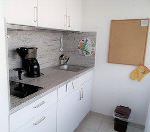 Zwei-Raum-Appartement-App.59 Küche