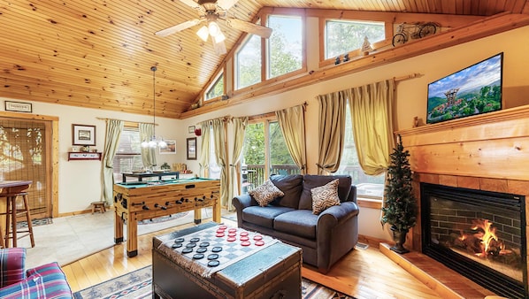 Indoors, Furniture, Living Room, Fireplace, Table