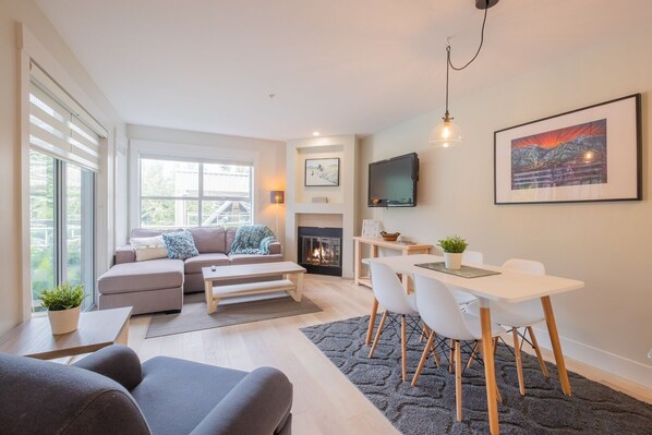 Living and dining area