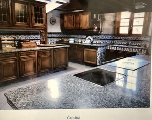 Private kitchen
