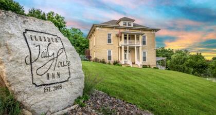 Elkader Jailhouse Inn (Entire Inn)