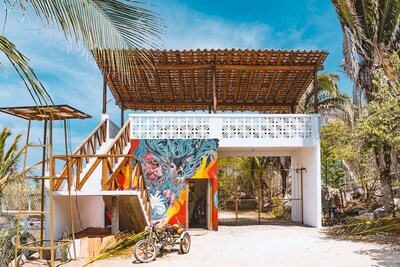 OffGrid SuperAbode Domes In Front of the Ocean with Pool near Roca Blanca 