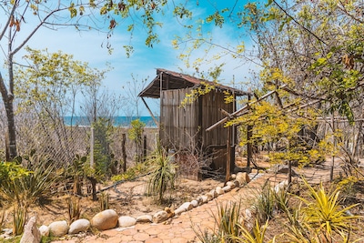 OffGrid SuperAbode Domes In Front of the Ocean with Pool near Roca Blanca 
